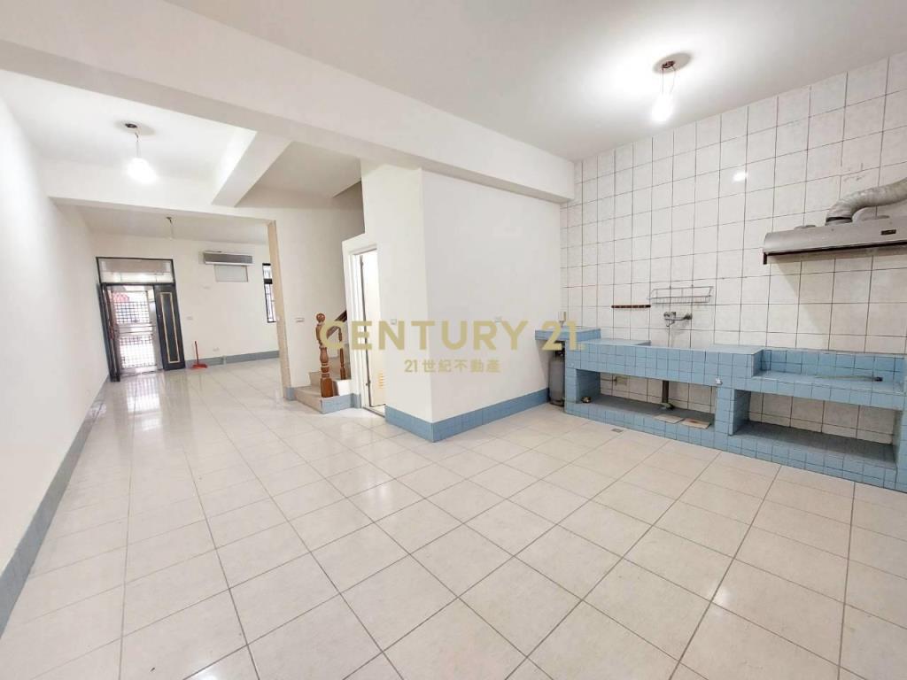 CB308近中道大坪數低總價透天