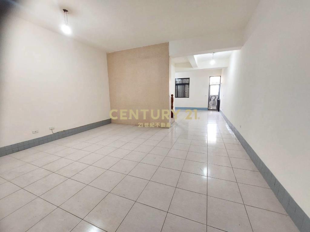 CB308近中道大坪數低總價透天