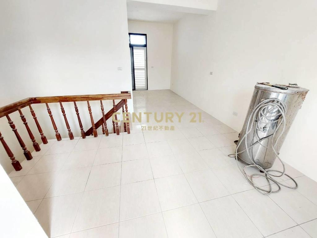 CB308近中道大坪數低總價透天