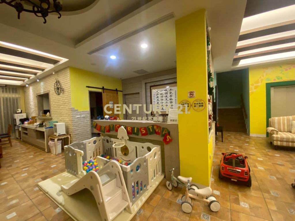 CE140峇厘島風雙面路電梯民宿