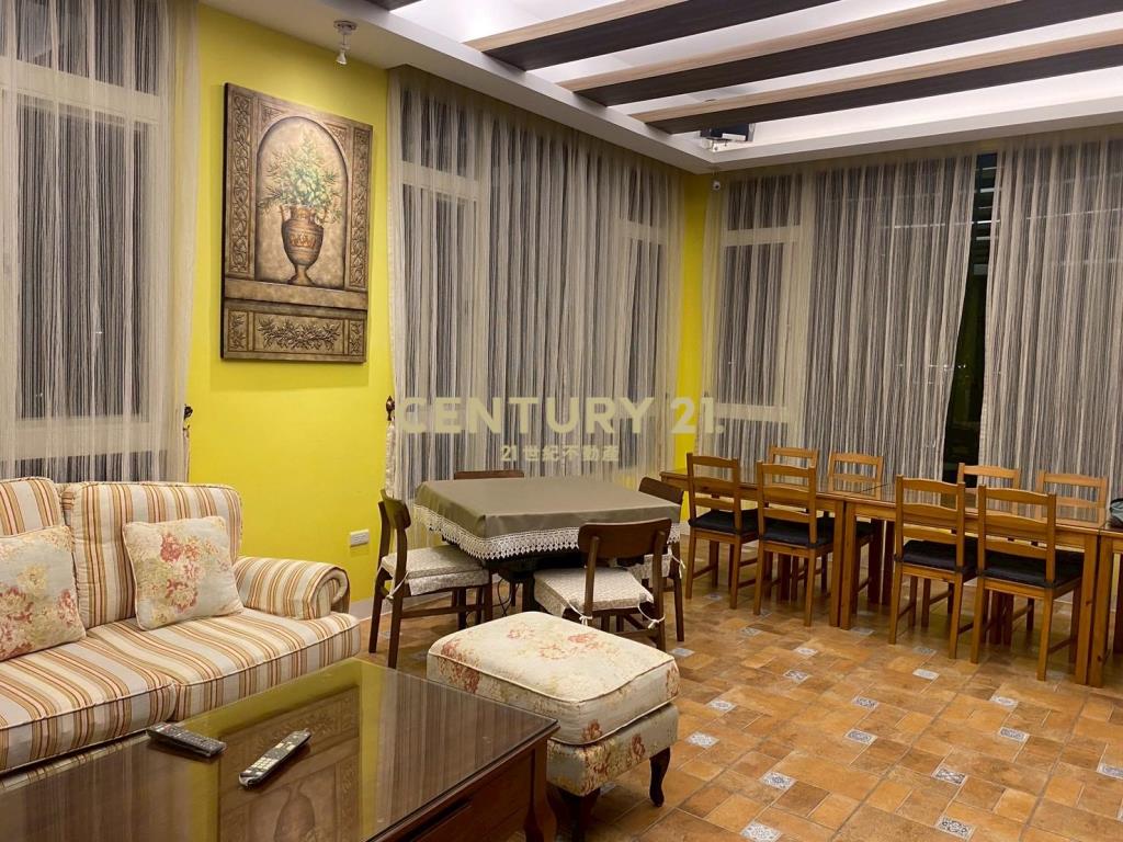 CE140峇厘島風雙面路電梯民宿