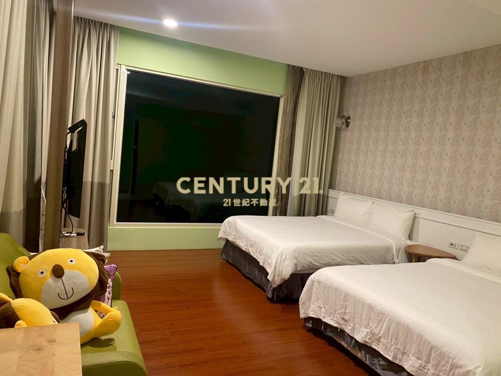 CE140峇厘島風雙面路電梯民宿