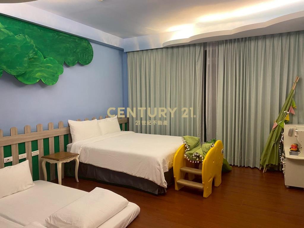 CE140峇厘島風雙面路電梯民宿