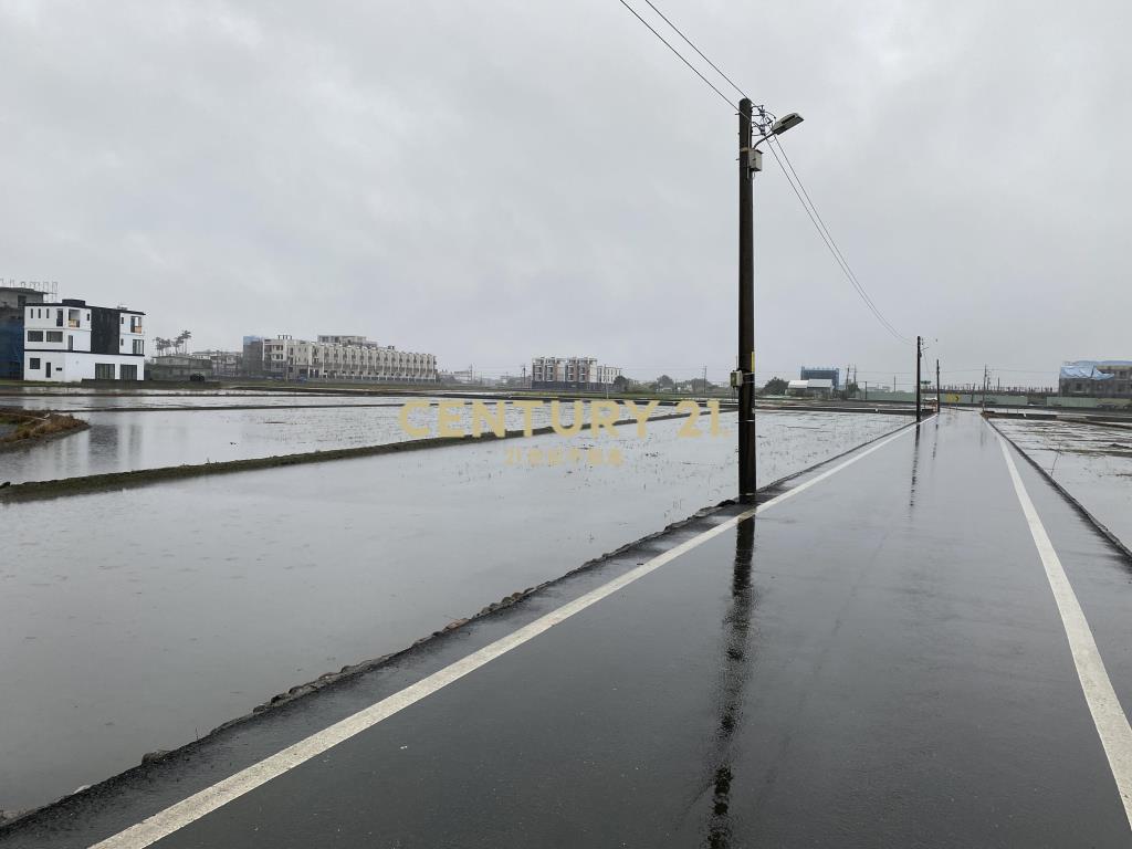 CE140峇厘島風雙面路電梯民宿