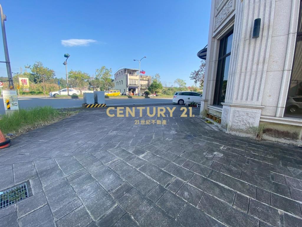 CH095宜市三角窗店面(租)