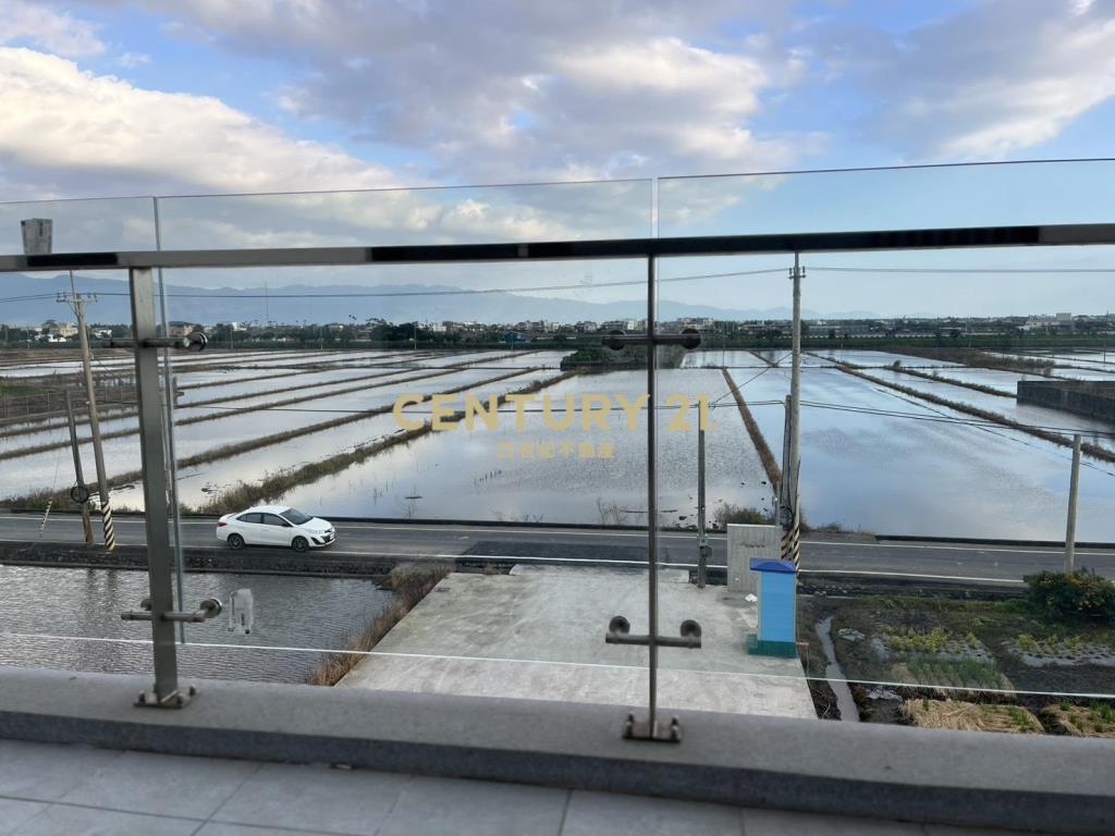 CE145新南國小大器農舍