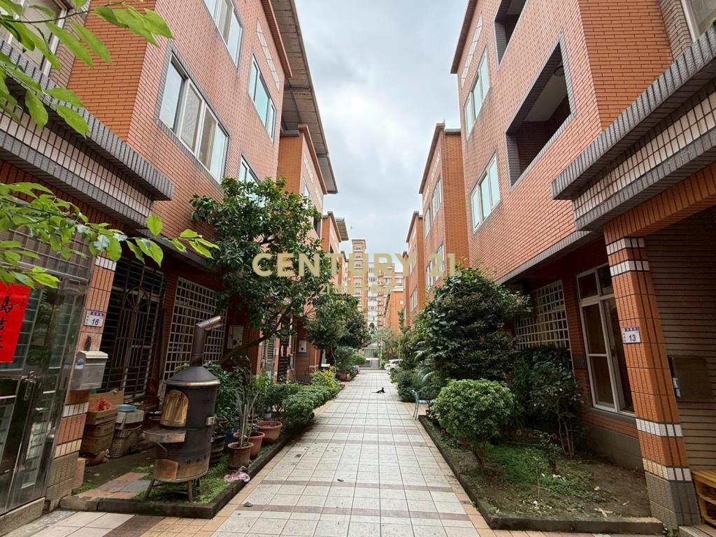 CB315楊梅皇家堡社區型美別墅