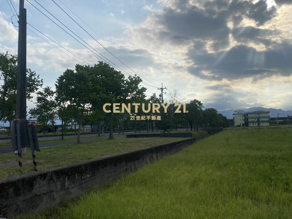 CC601近高鐵特區大面寬農地