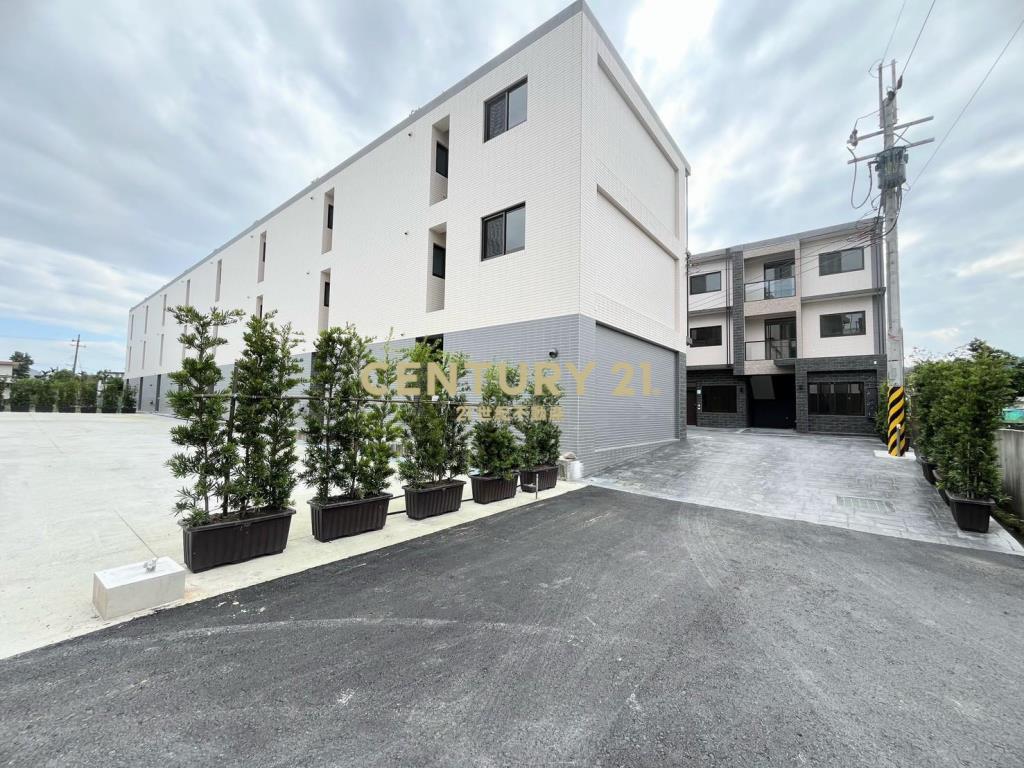 IB195員山近學區稀有5房全新別墅