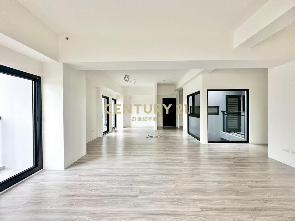 GA254冬山淬光景大坪數車位華廈