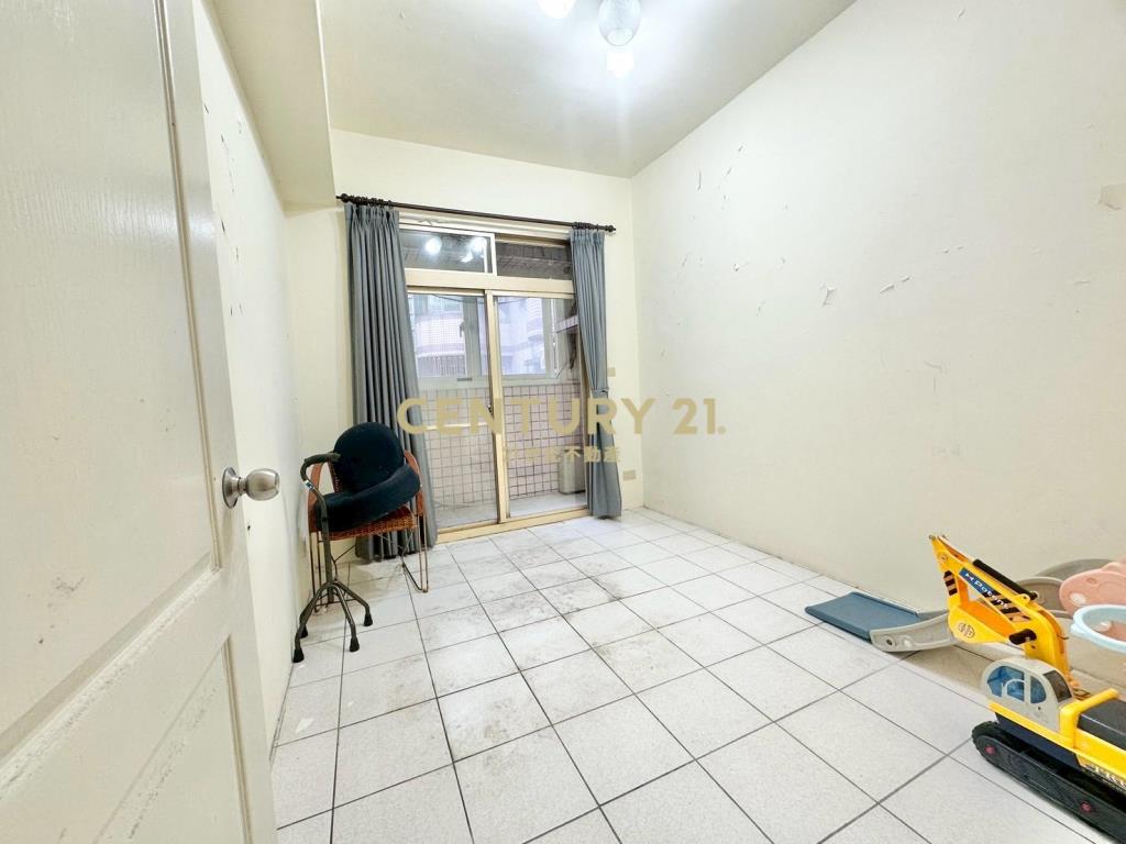 GA258近轉運站三房車位華廈