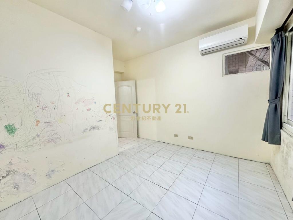 GA258近轉運站三房車位華廈