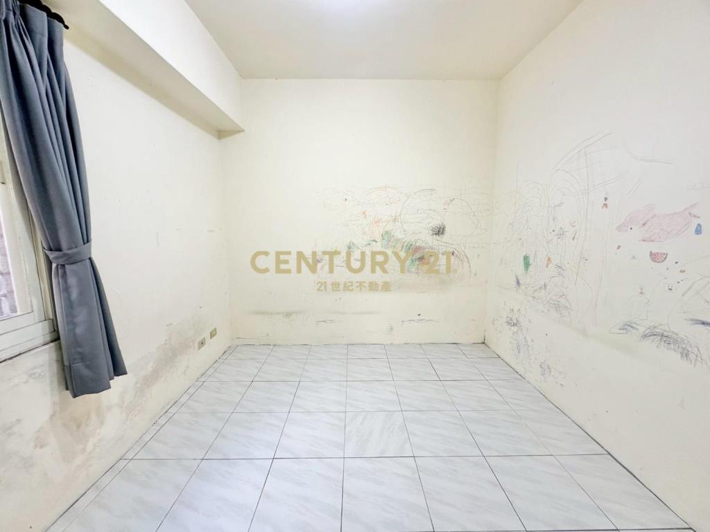 GA258近轉運站三房車位華廈