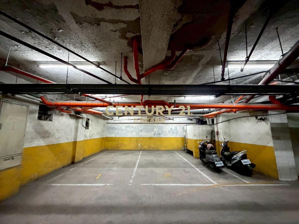 GA258近轉運站三房車位華廈