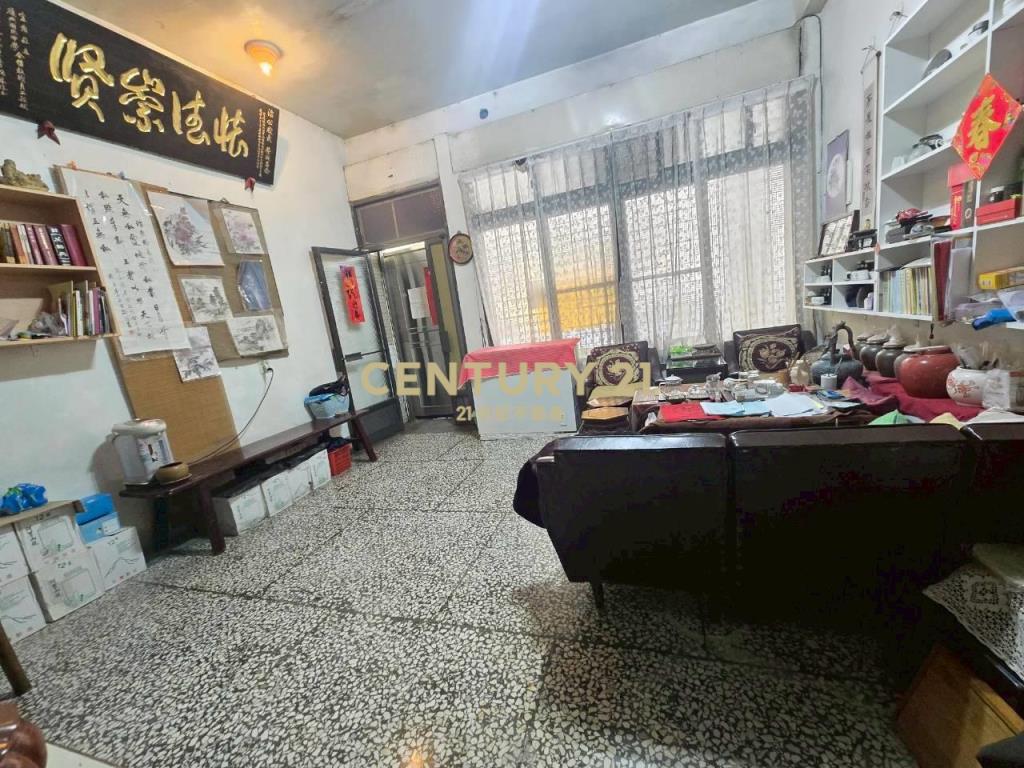 GB298近新月前後路店住