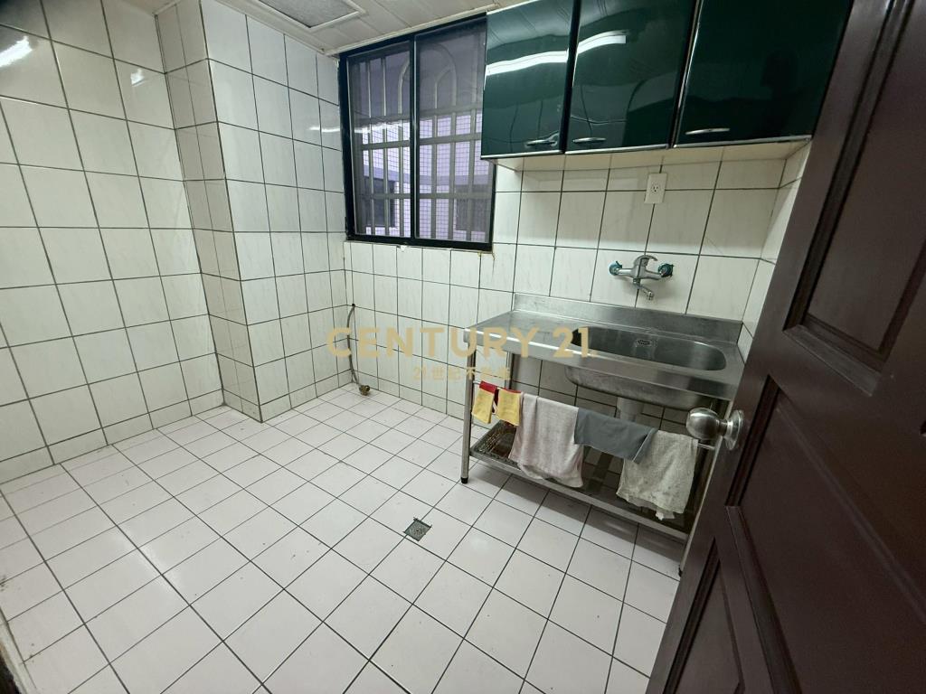 GG077宜大黃金店面