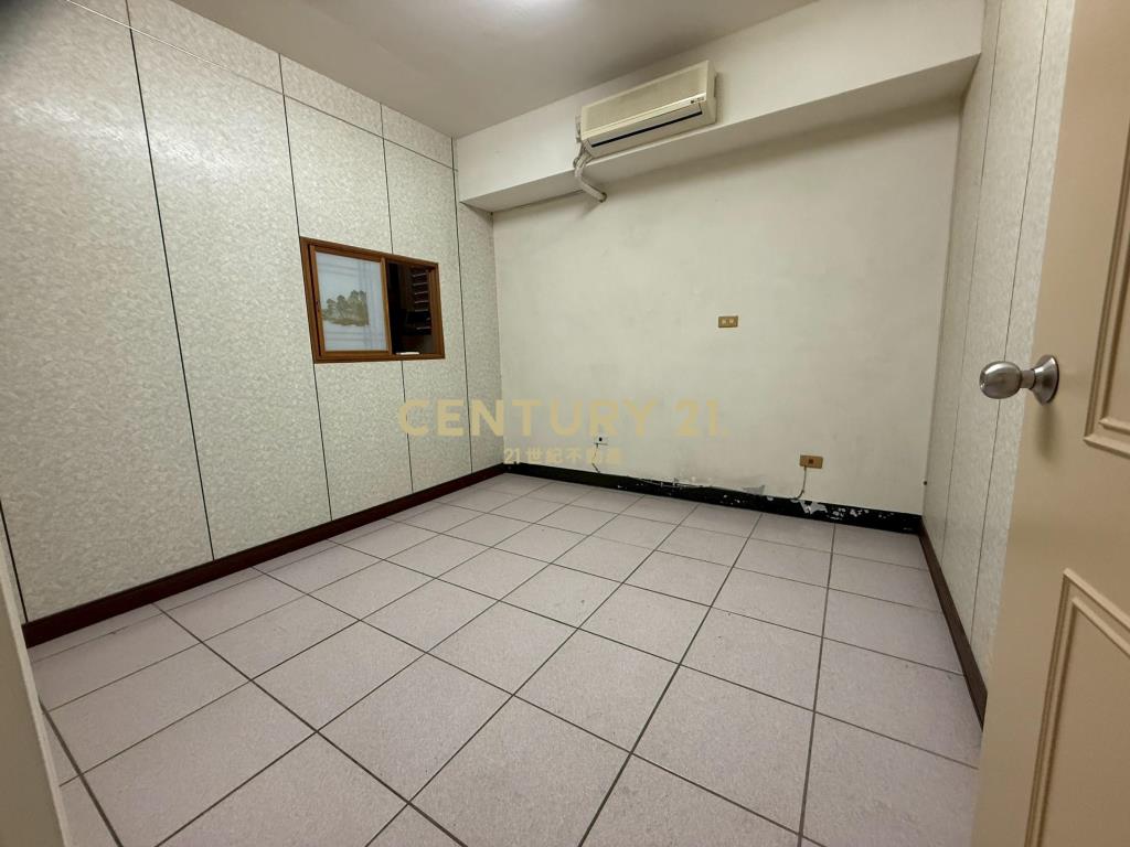 GG077宜大黃金店面