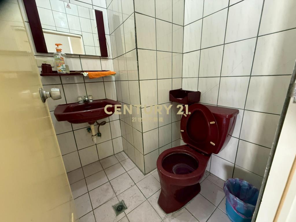 GG077宜大黃金店面