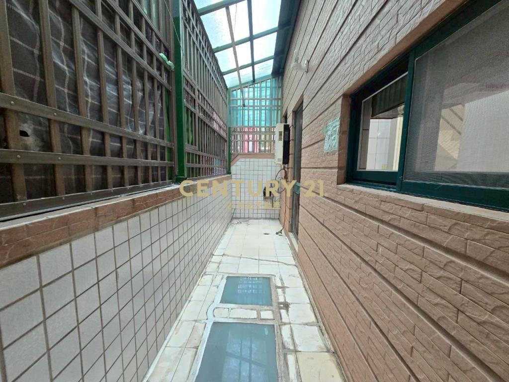 GB299宜市人車分道邊間別墅