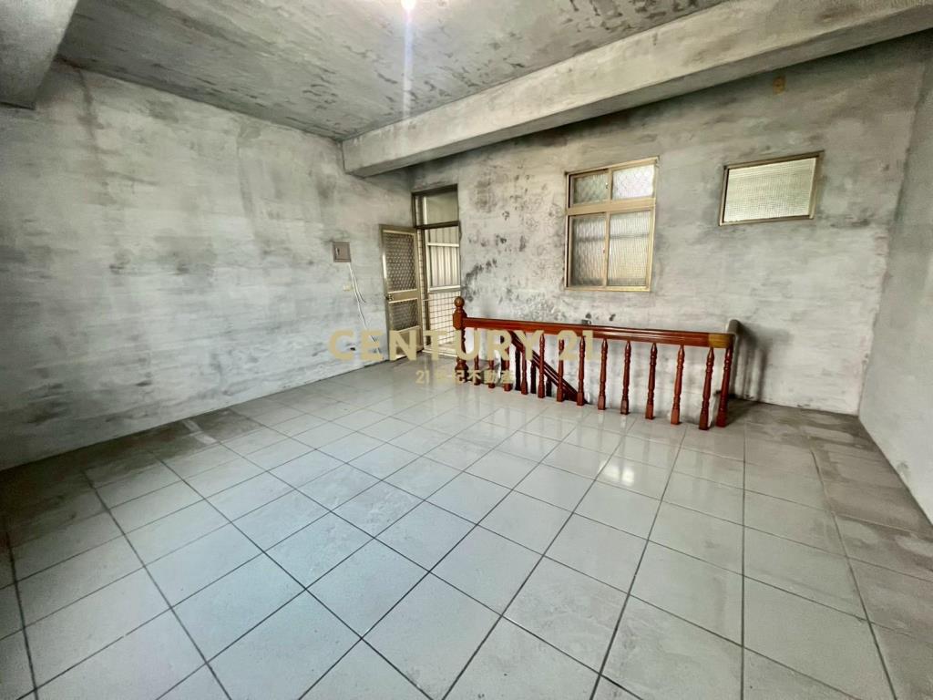 GB303宜市河濱公園旁低總價透天