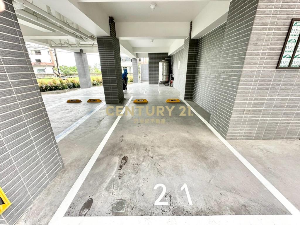 GA271員山精品全新三房平車華廈