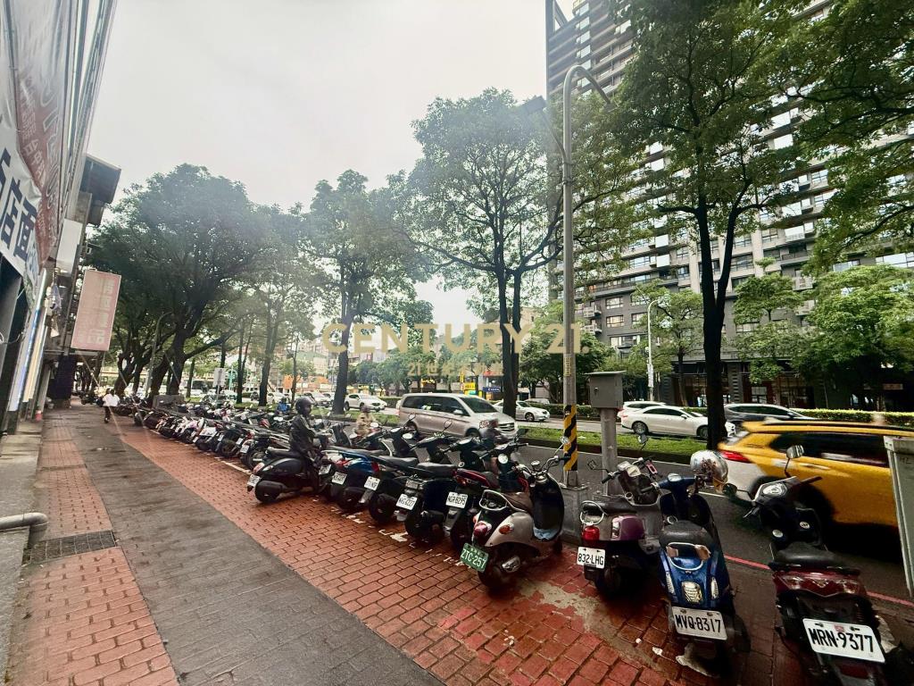 GA276台中臺灣大道市政香榭