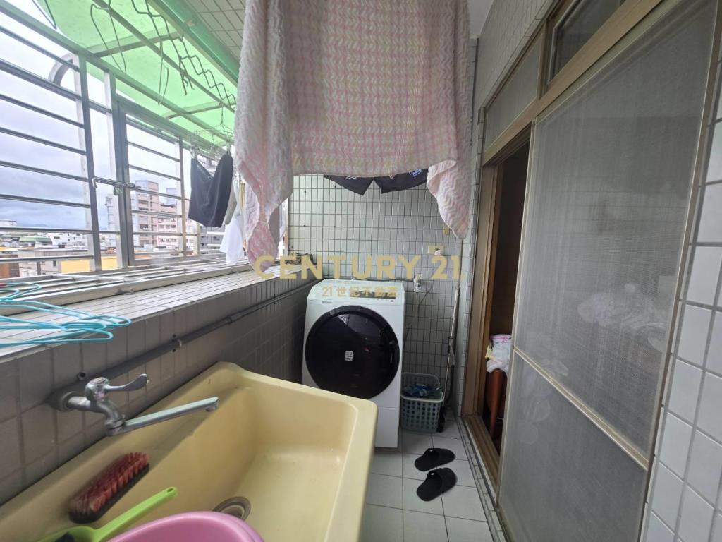 GA279宜大3房加車位華廈