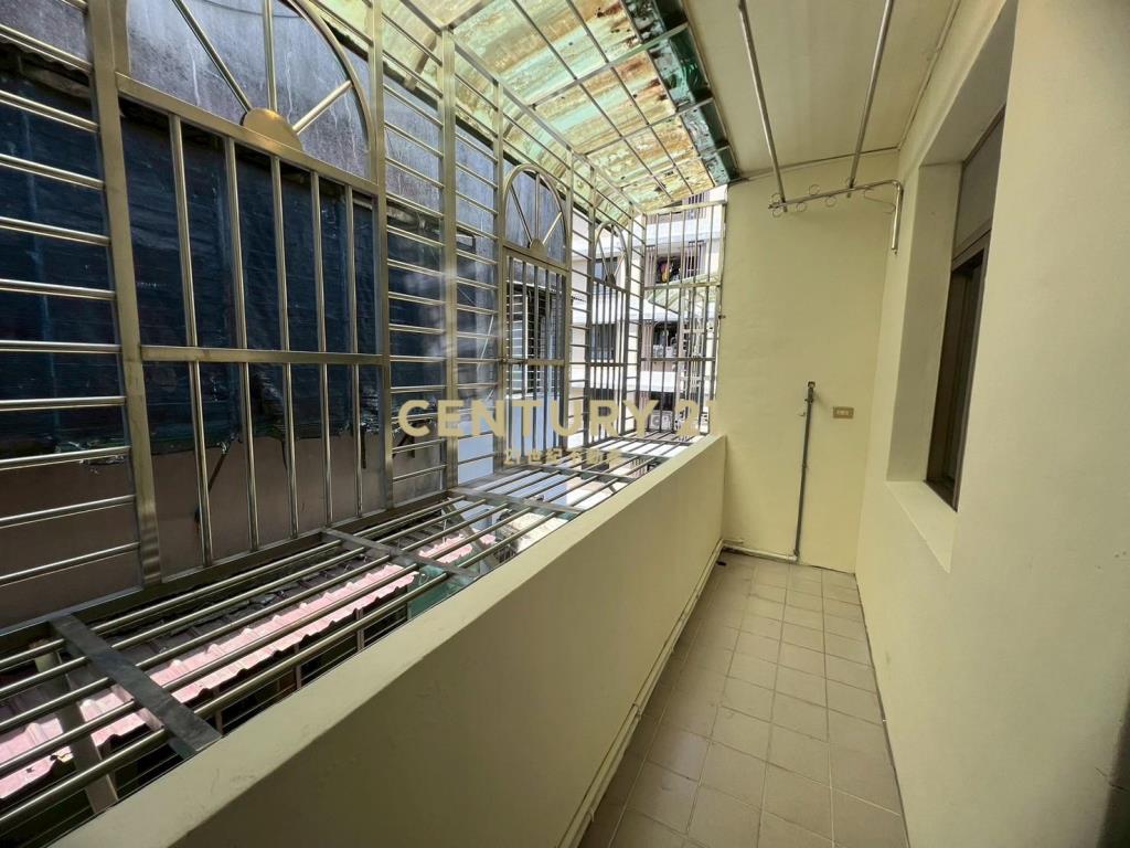 成泰路邊間雅寓