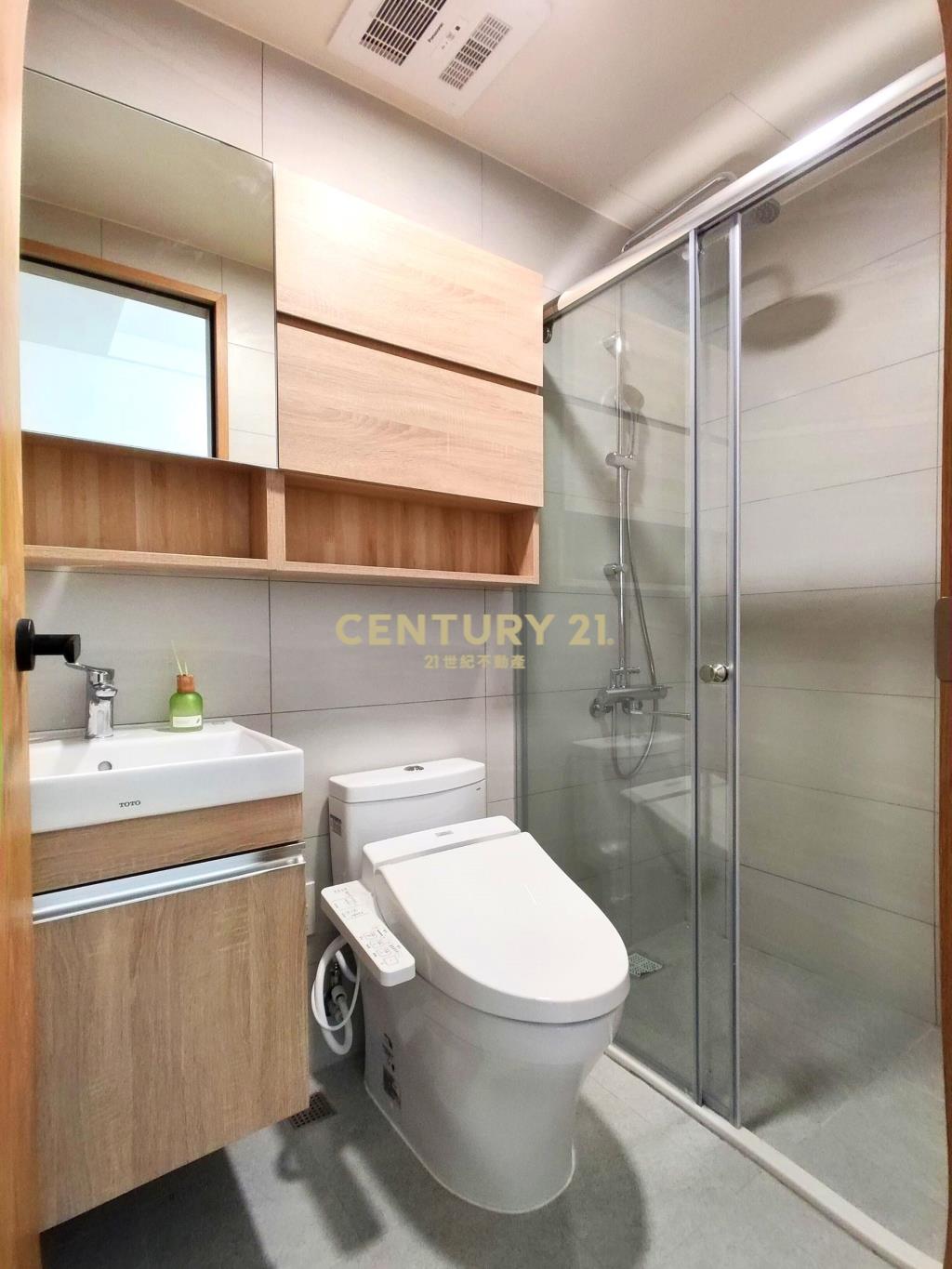 紅樹林.全新３房２衛含管理費