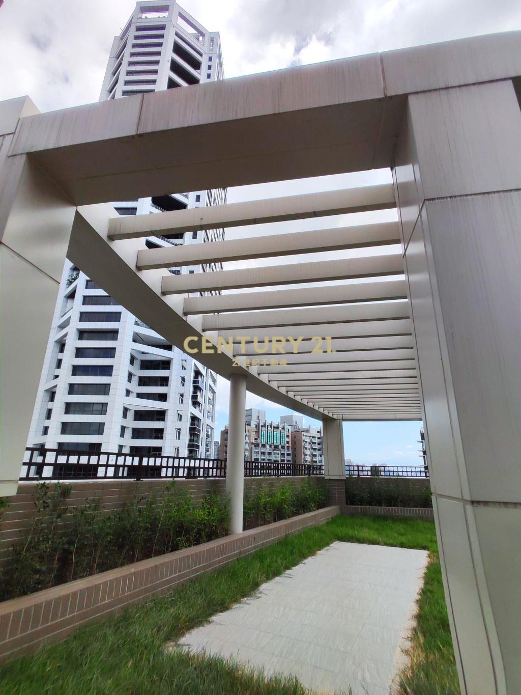 紅樹林.全新３房２衛含管理費