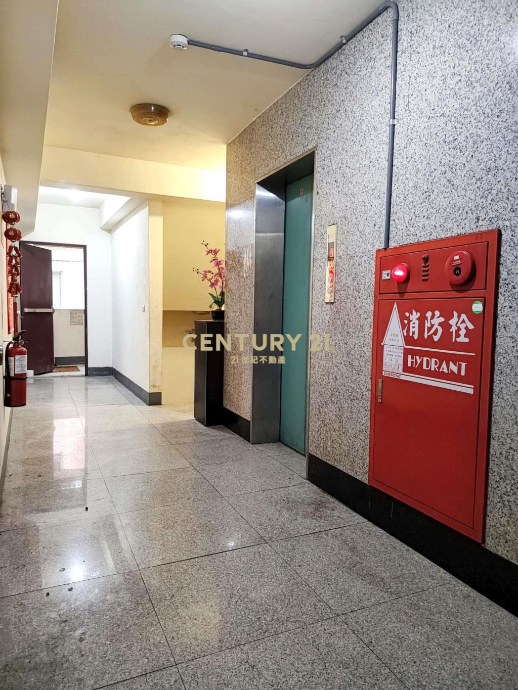 苗栗頭份 市中星大樓.低總價大套房