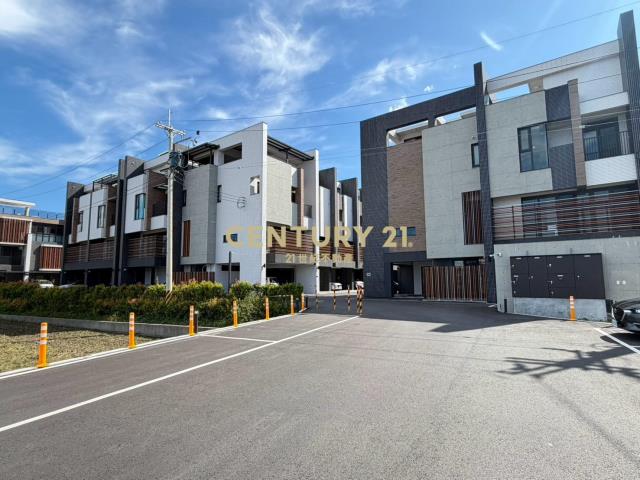 HA107冬山清溝全新2房車位華廈