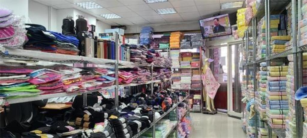 ㊝三角窗金店面