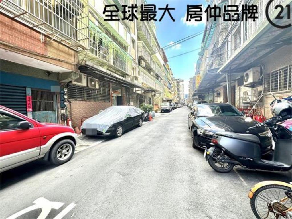 ㊝稚暉收租好停車一樓