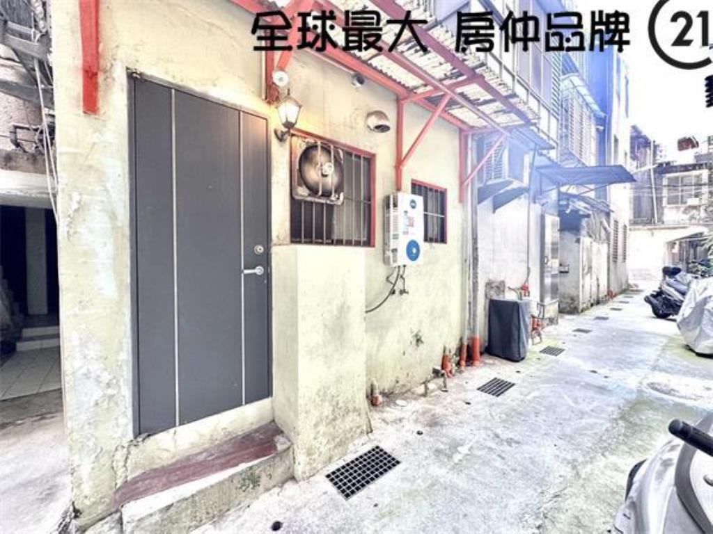 ㊝稚暉收租好停車一樓