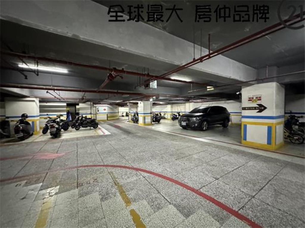 ㊝家麒文化四房車