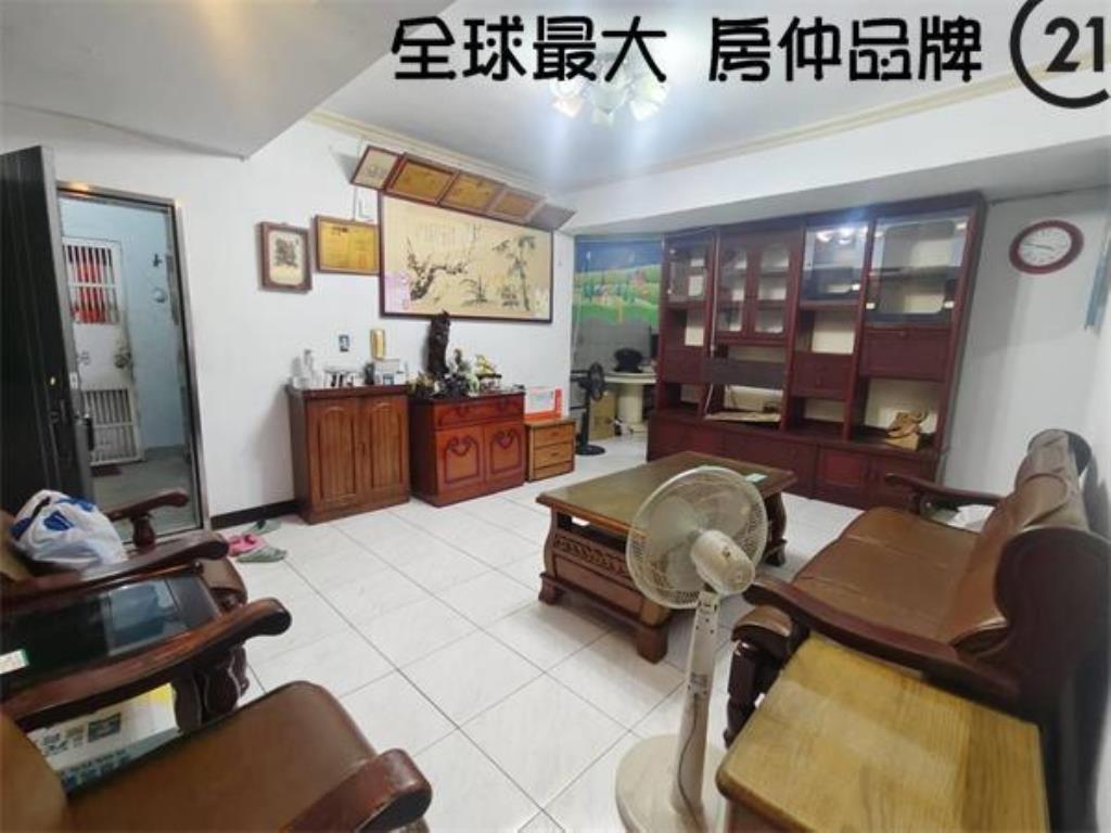 ㊝新埔方正邊間二樓