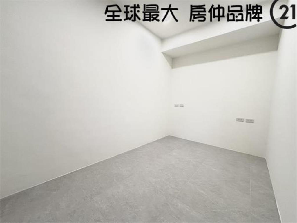 ㊝龍興邊間精美頂加