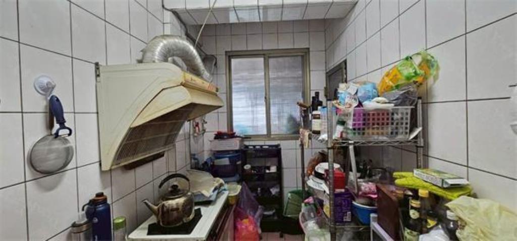 ㊝新埔捷運二樓