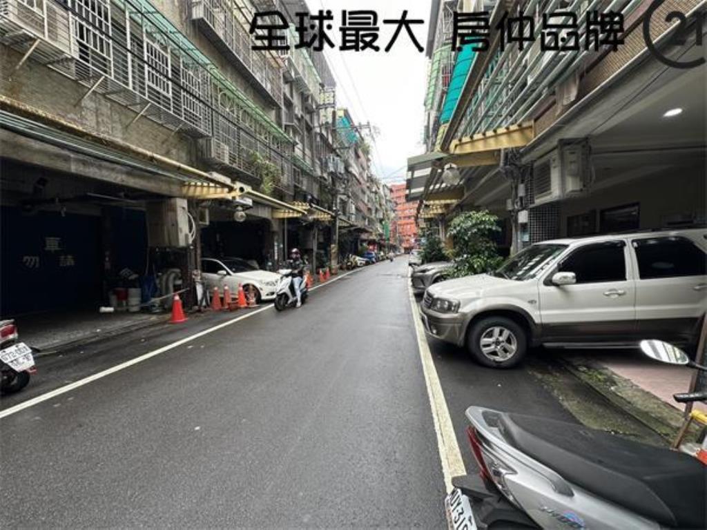 ㊝府中捷運大空間一樓