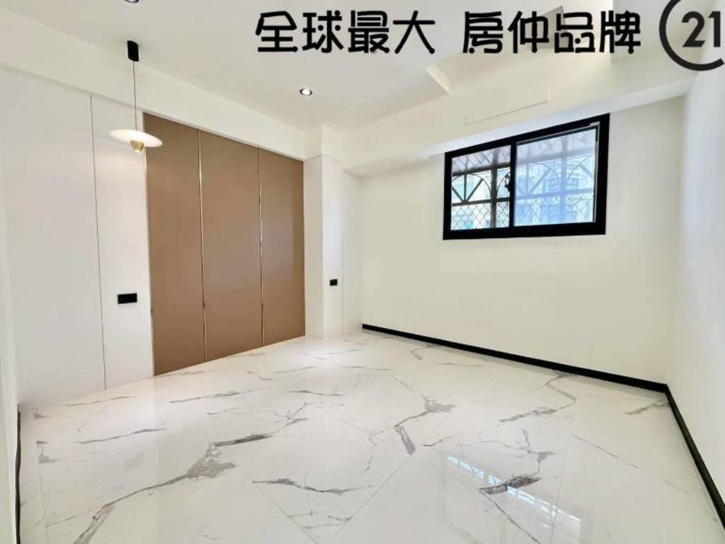 ㊝民德電梯全新三房  