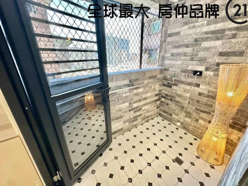 ㊝民德電梯全新三房  