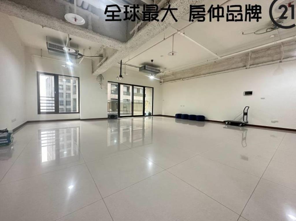 ㊝東方富域毛胚豪邸