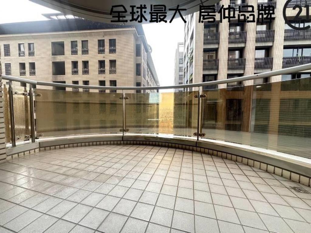 ㊝東方富域毛胚豪邸