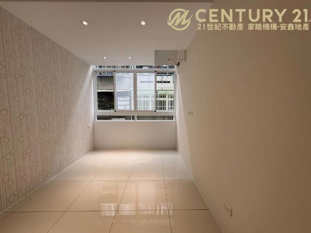 ㊝新埔方正裝潢美三樓