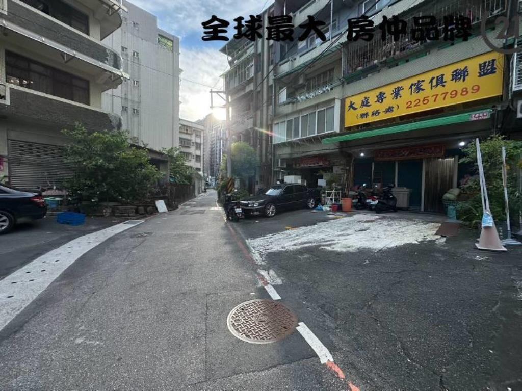 ㊝江子翠捷運方便停車1-2樓