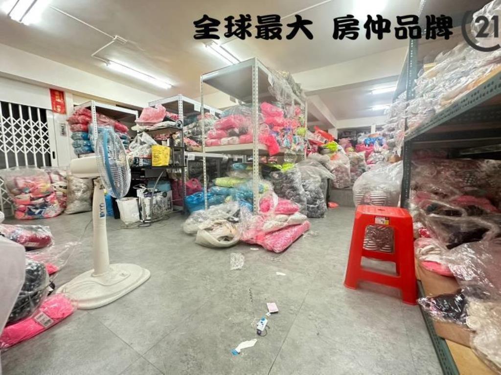 ㊝文聖國小挑高三角窗