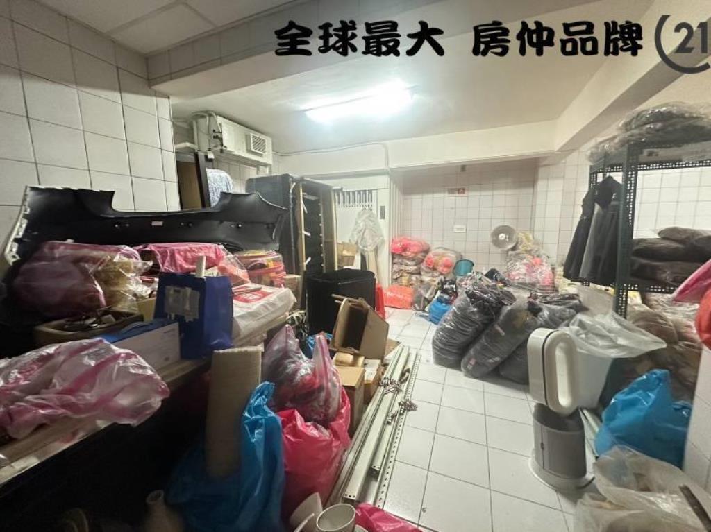 ㊝文聖國小挑高三角窗