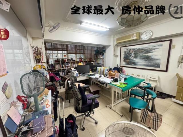 ㊝東湖哈拉影城旁一樓(P)