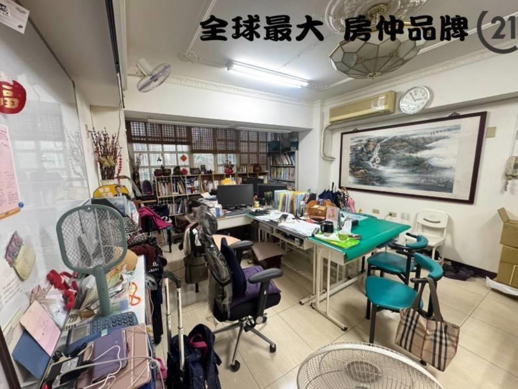 ㊝東湖哈拉影城旁一樓(P)